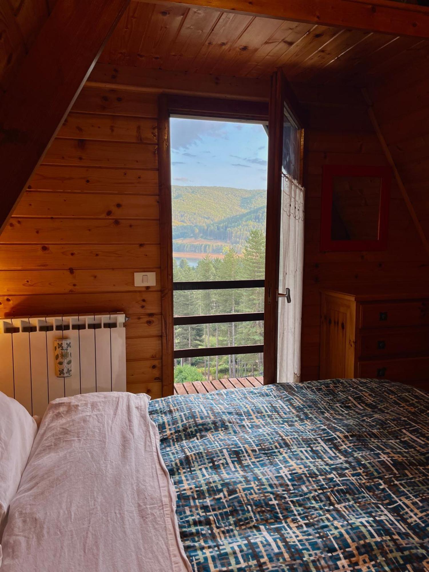 Chalet Natura La Taverna Dei 3 Porcellini Cavaliere  Eksteriør billede