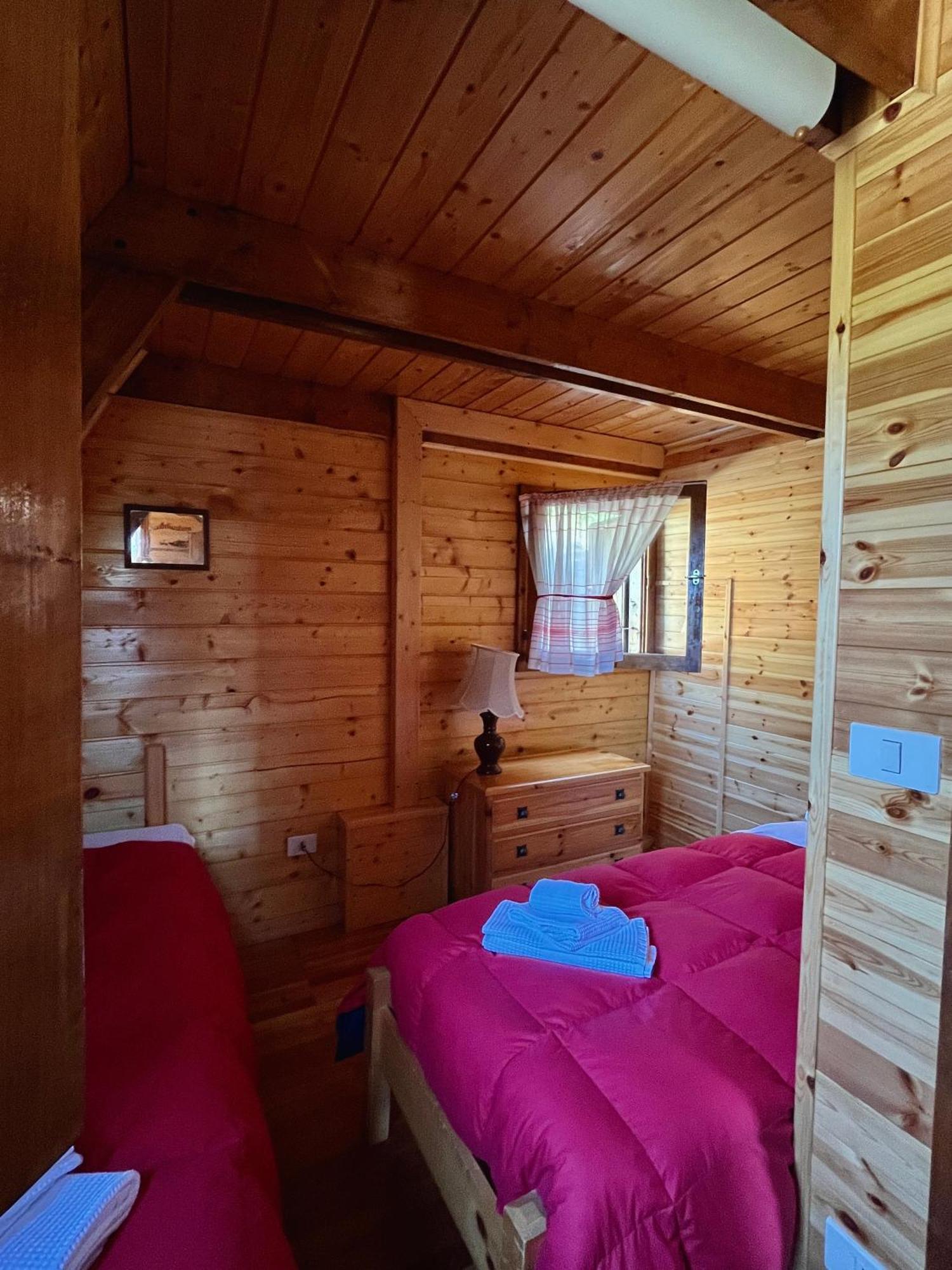 Chalet Natura La Taverna Dei 3 Porcellini Cavaliere  Eksteriør billede