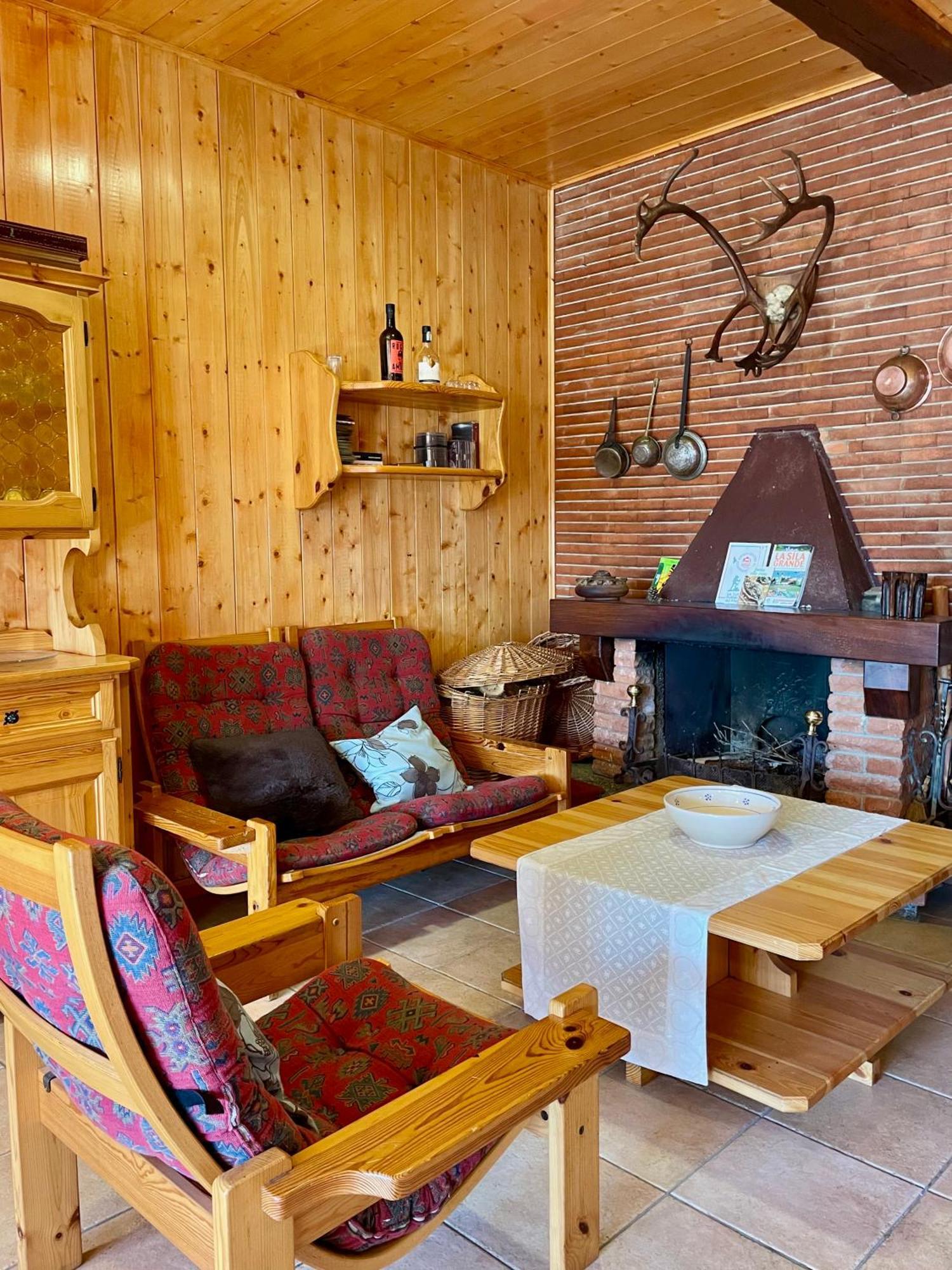 Chalet Natura La Taverna Dei 3 Porcellini Cavaliere  Eksteriør billede